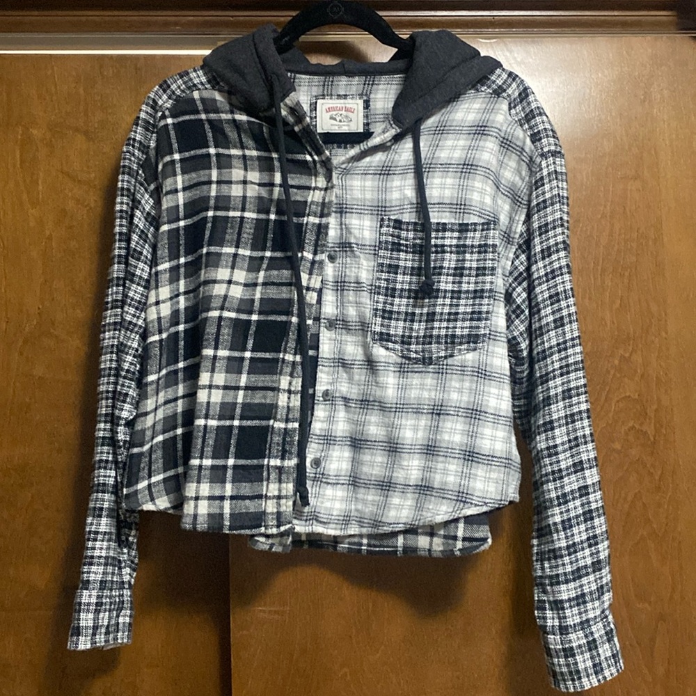 American Eagle Hooded Crop Flannel Shirt Plaid Distressed Button Front Size M